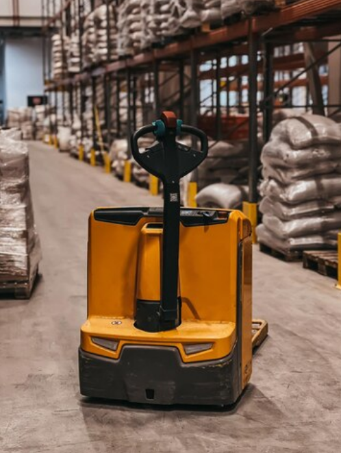 Revolutionizing Warehouse :The Power of Battery-Operated Pallet Trucks