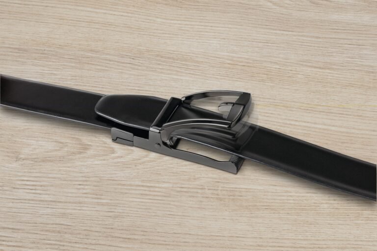 Innovative Freedom: Style with Adjustable Belts Without Holes