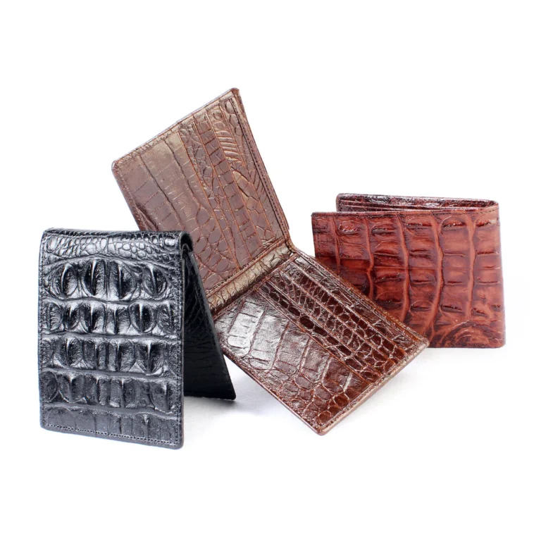 Extravagance and Toughness: The Charm of Alligator Leather Wallets